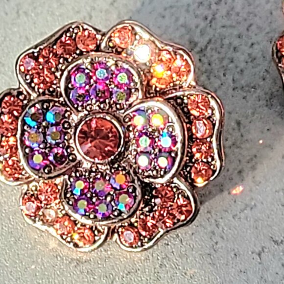 Vintage 1980s Floral Clip-On Earrings with Colorful Sparkling Rhinestones - Picture 4 of 7